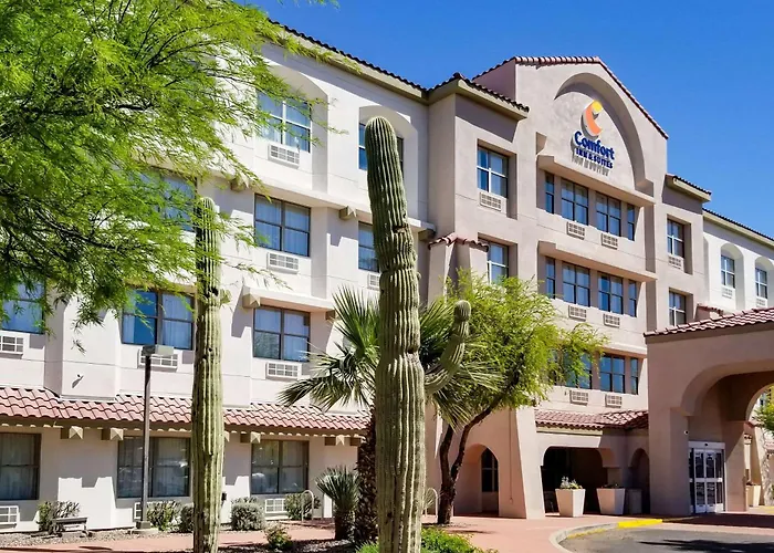 Comfort Inn & Suites Tempe Phoenix Sky Harbor Airport