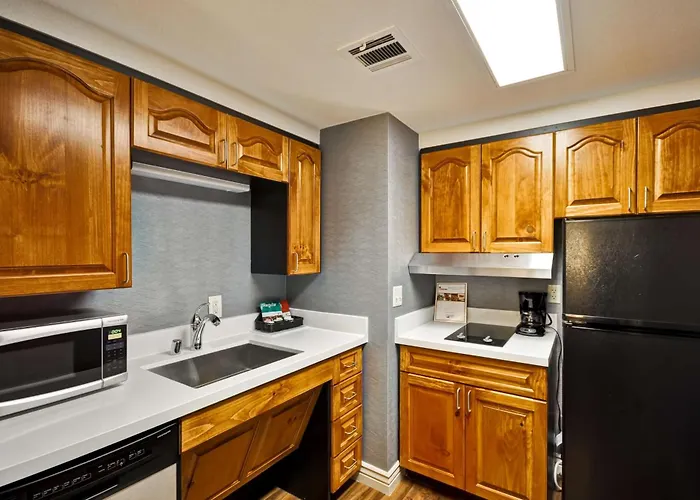 Homewood Suites By Hilton Phoenix-Biltmore